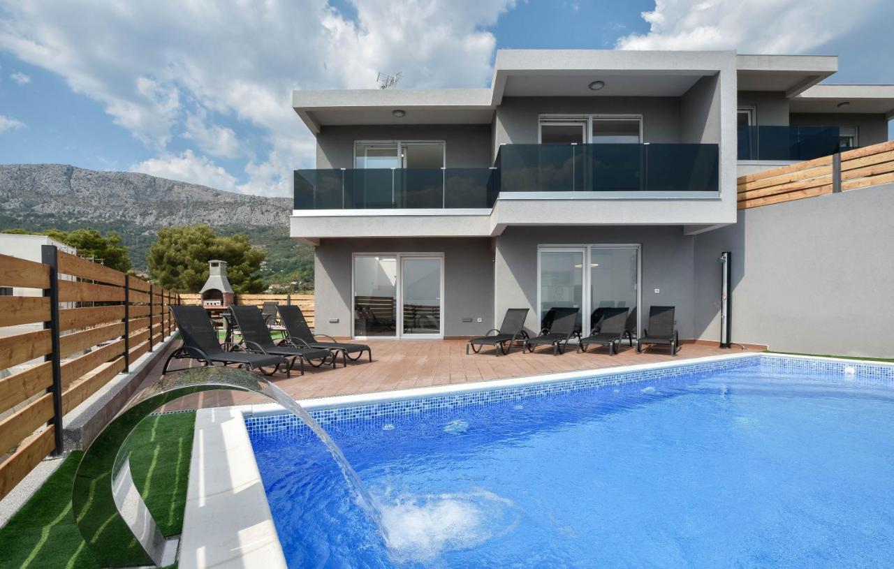 Villas Alfa & Omega Klis Exterior photo