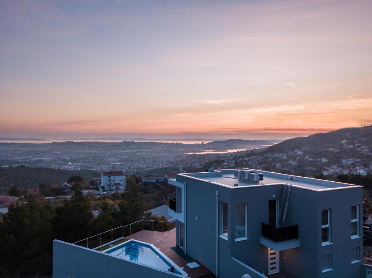 Villas Alfa & Omega Klis Exterior photo